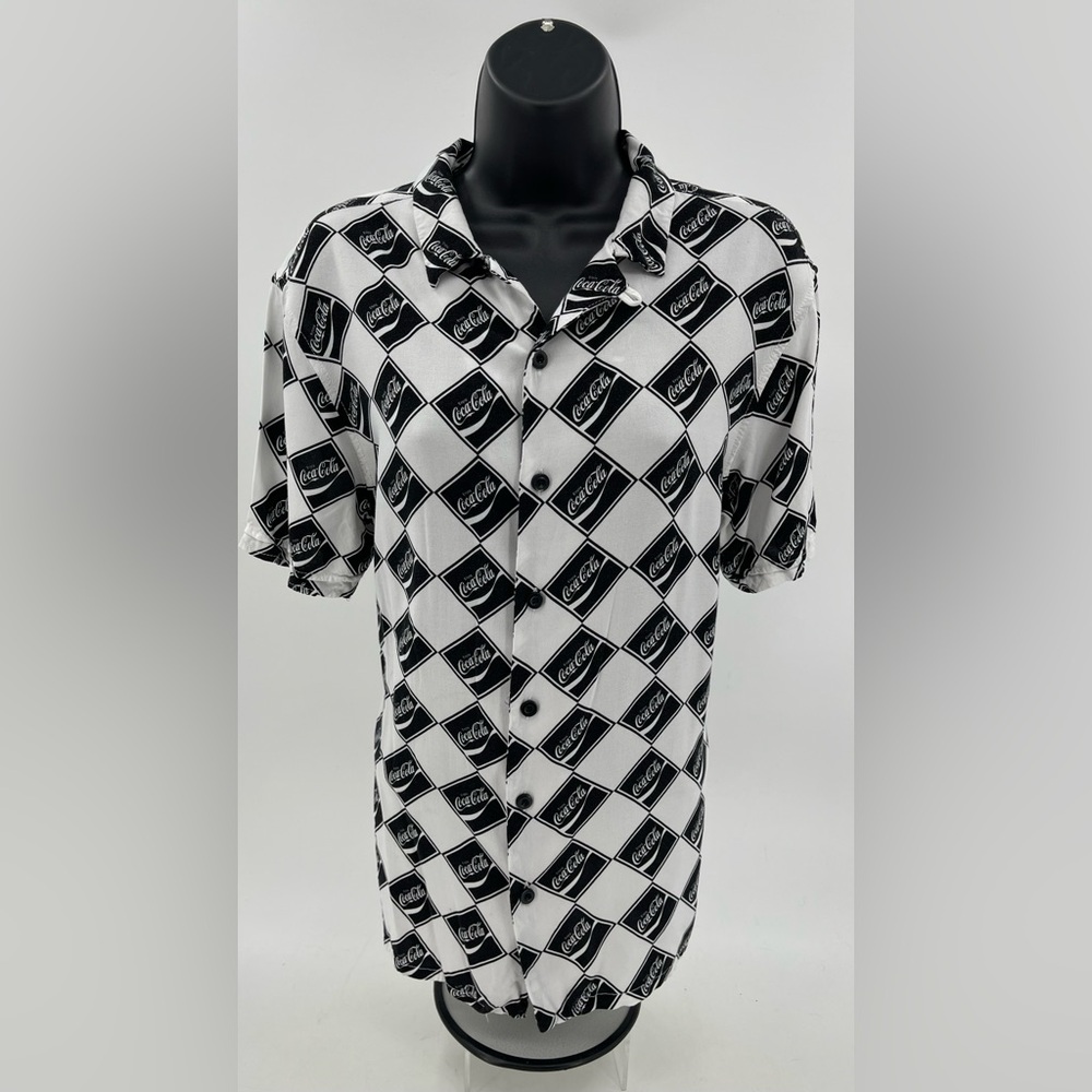 PACSUN Shirt Coca-Cola Coke S/S Button Down Men’s Small White‎ & Black